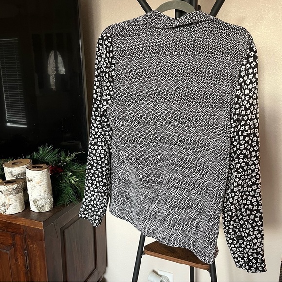 Equipment Femme Luis Floral Print Silk Blouse - Size M - Picture 5 of 5